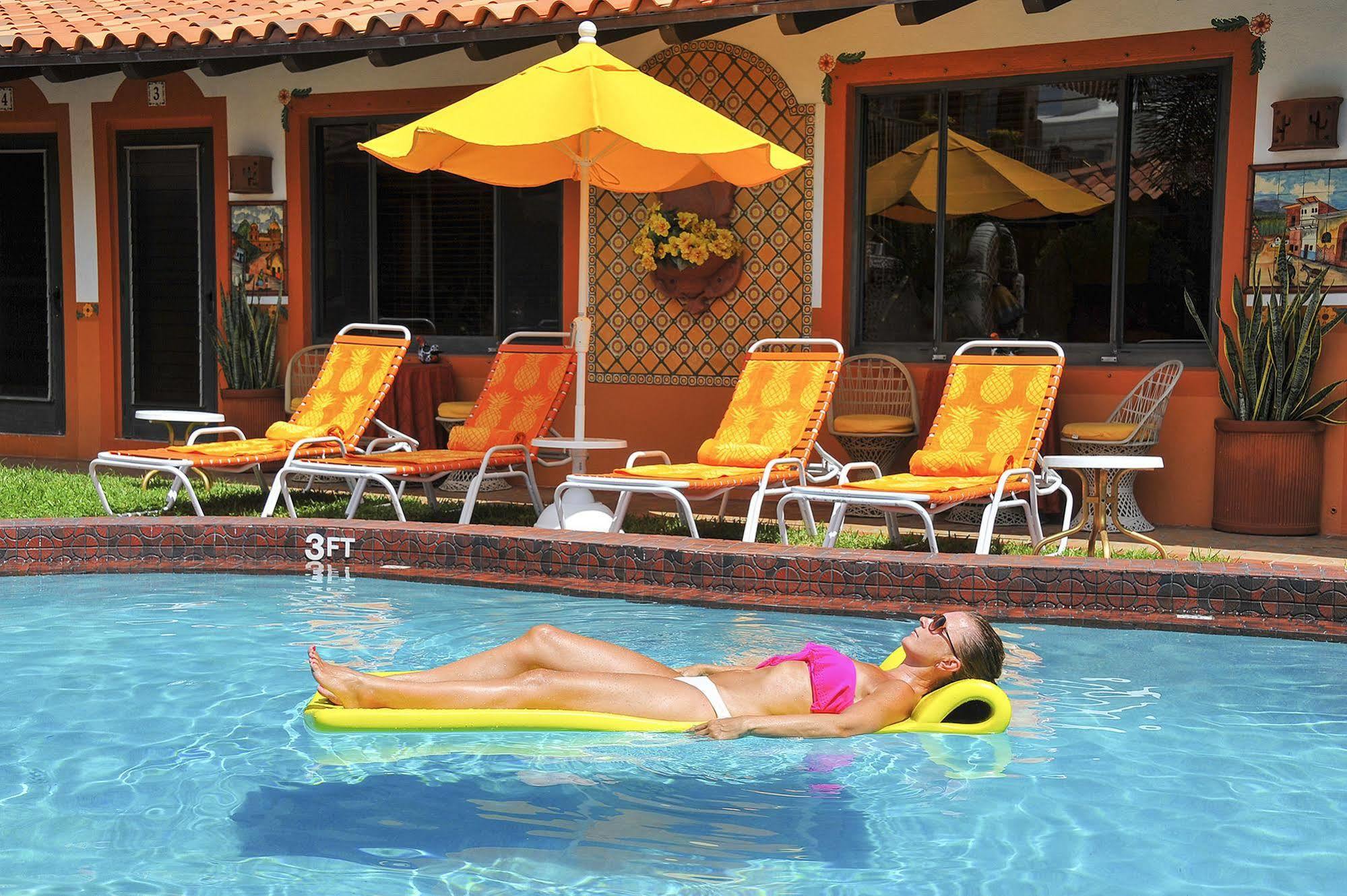 Blue Seas Courtyard Hotel Lauderdale-by-the-Sea Exterior foto